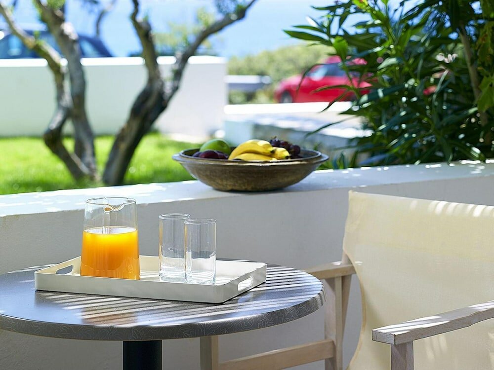 Фото Kakkos Beach Hotel - Adults Only