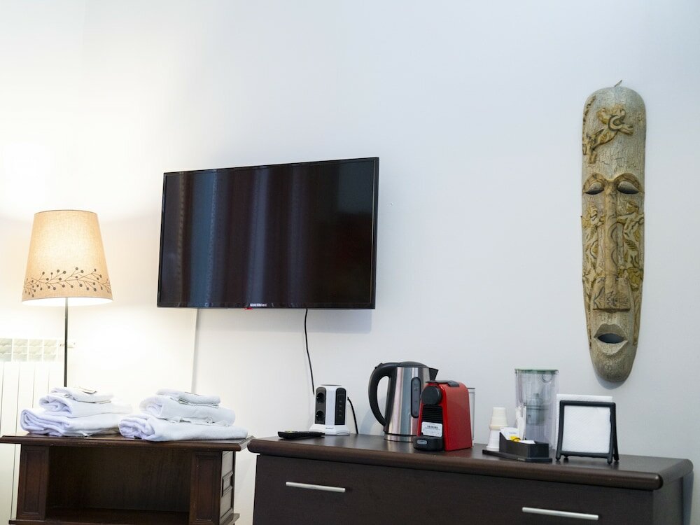 Фото Salotto Piramide B&b