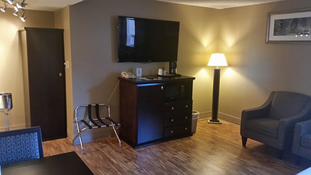 Фото Stonebridge Hotel