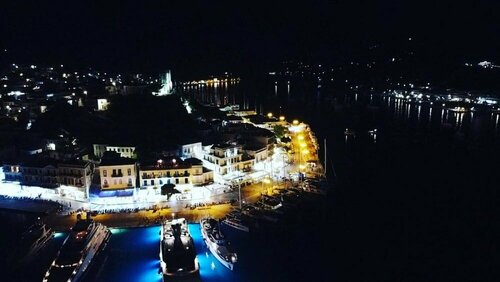 Внешний вид отеля Manessi City Hotel в Поросе, фото 3