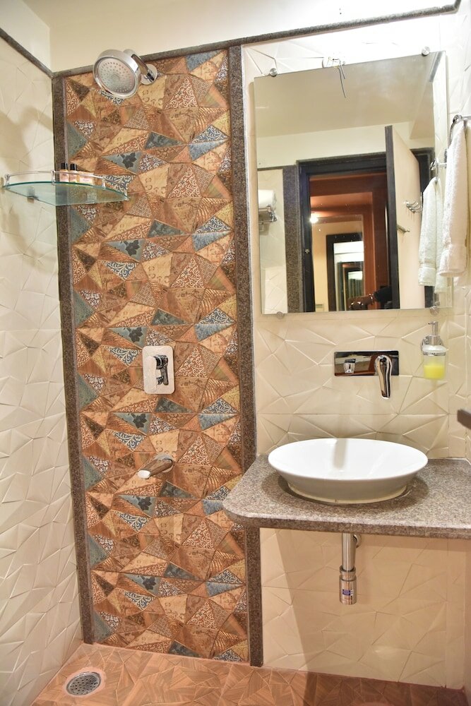 Фото Hotel R K Grand