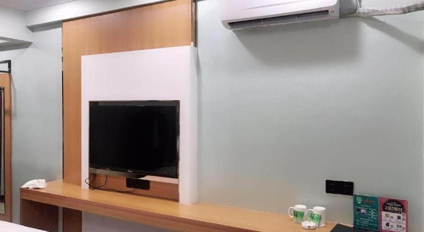 Фото GreenTree Inn Chongqing Longhu Times Tianjie Xietaizi Subway Station Hotel