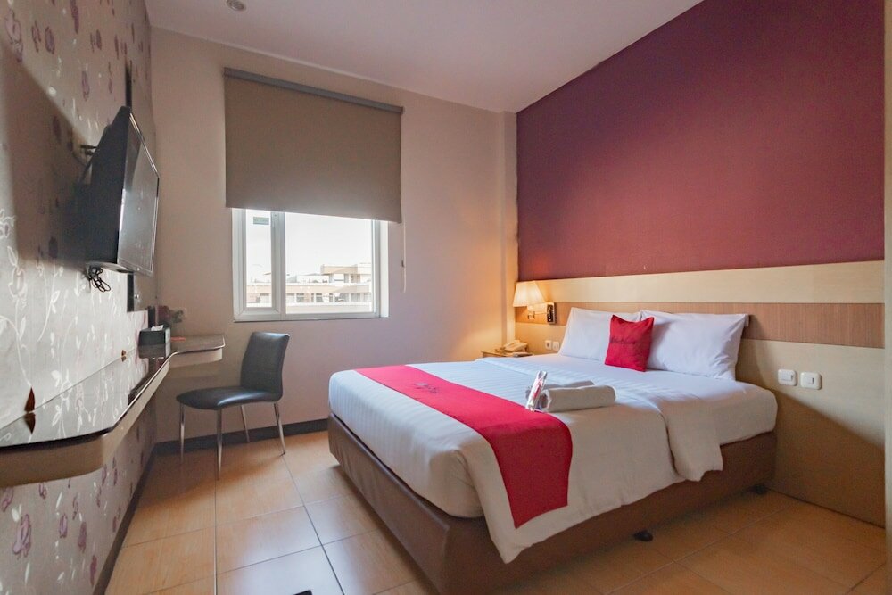 Фото RedDoorz Premium near Bandung Station