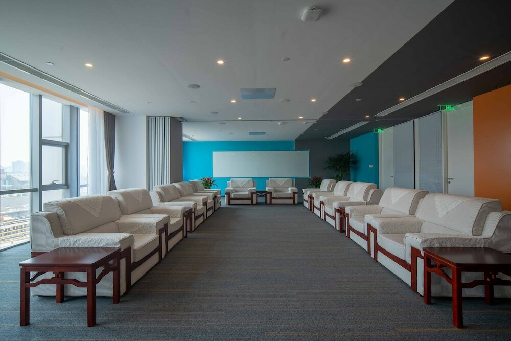 Фото Holiday Inn Express Qingdao Innovation Park by IHG