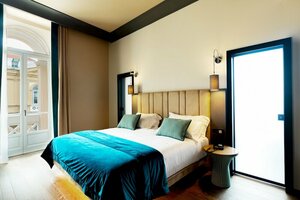 Гостиница Amadomus Luxury suites