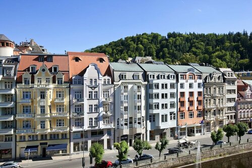 Внешний вид отеля Dvorak SPA & Wellness в Карловах Варах, фото 3