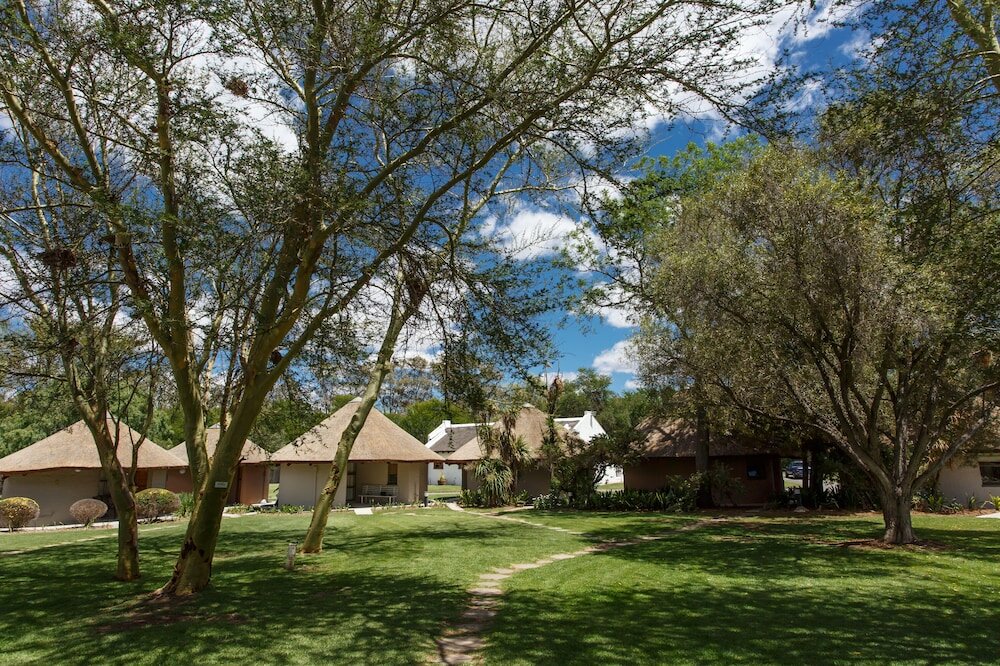 Фото Protea Hotel by Marriott Oudtshoorn Riempie Estate