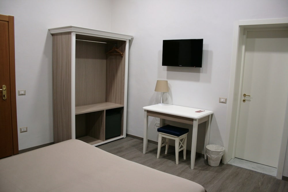 Фото Hotel Magenta