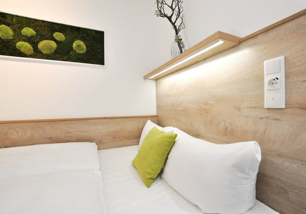 Фото Hotel Perlach Allee by Blattl