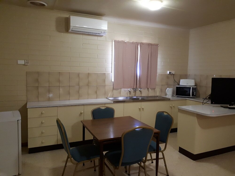 Фото Opal Inn Hotel Motel