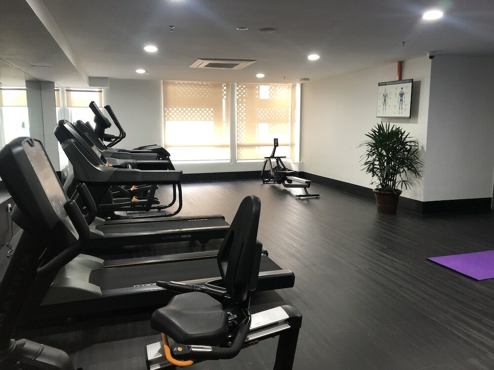 Фото Days Hotel & Suites Fraser Business Park Kuala Lumpur