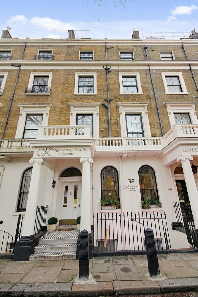 Фото Kingsway Park Hotel at Park Avenue