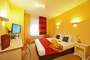 Гостиница The Originals City, Hôtel le St Martial, Limoges