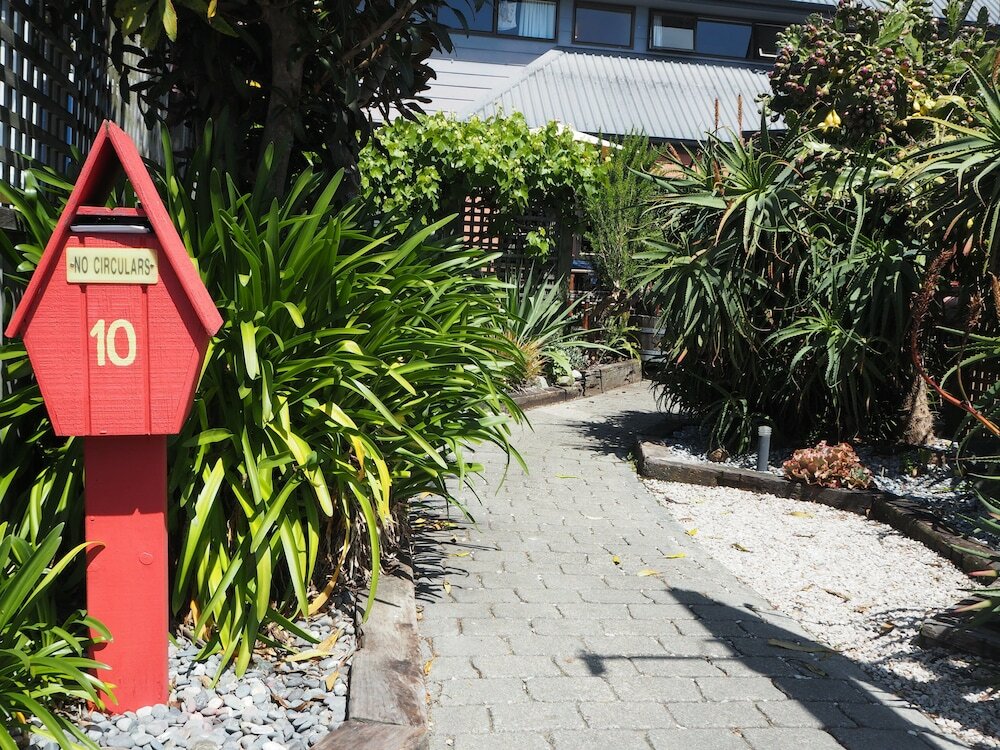 Фото отеля 2