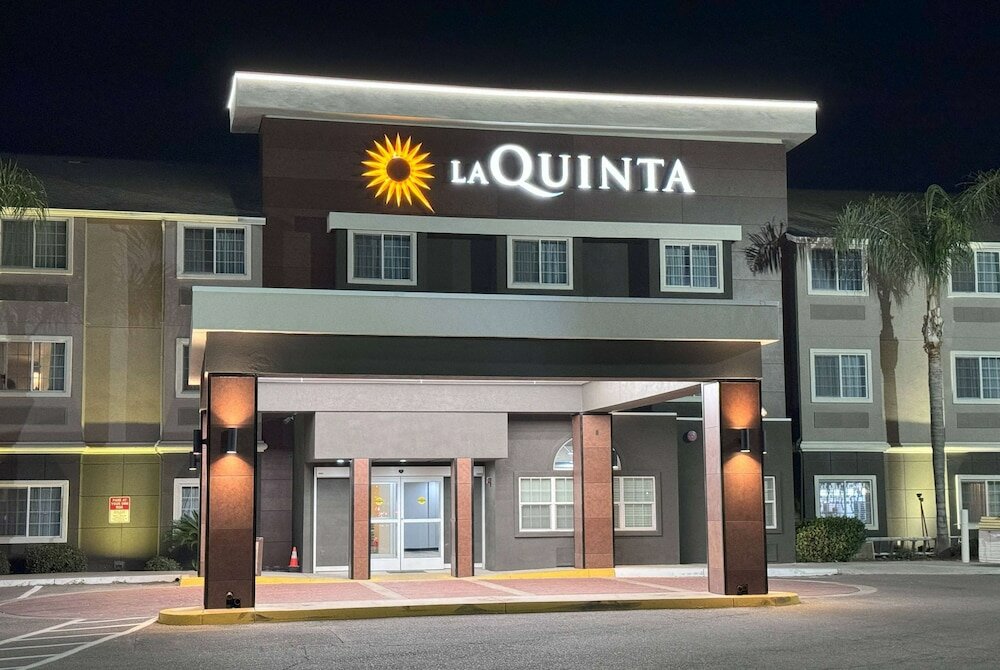 Фото La Quinta Inn & Suites by Wyndham Tulare