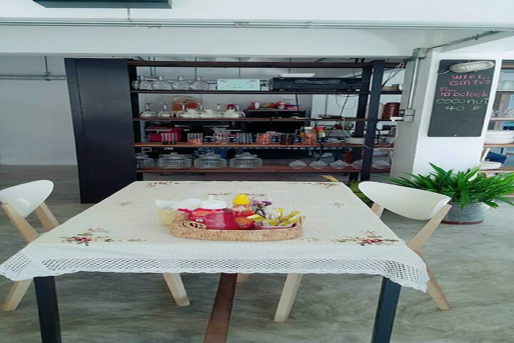 Фото The Grace House Chiangmai - Hostel