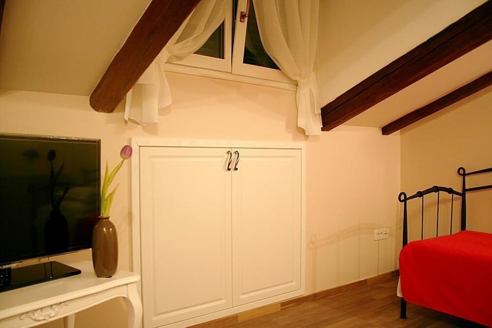 Фото Banica Apartments & Rooms