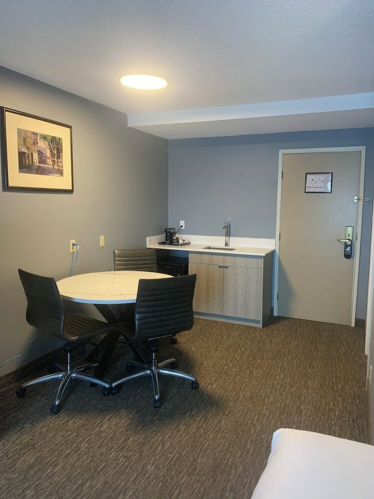 Фото Anchor Inn And Suites