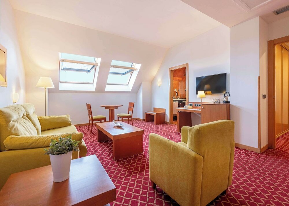 Фото Hotel Leon Camino Affiliated by Melia