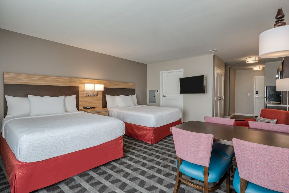 Фото TownePlace Suites by Marriott Indianapolis Airport