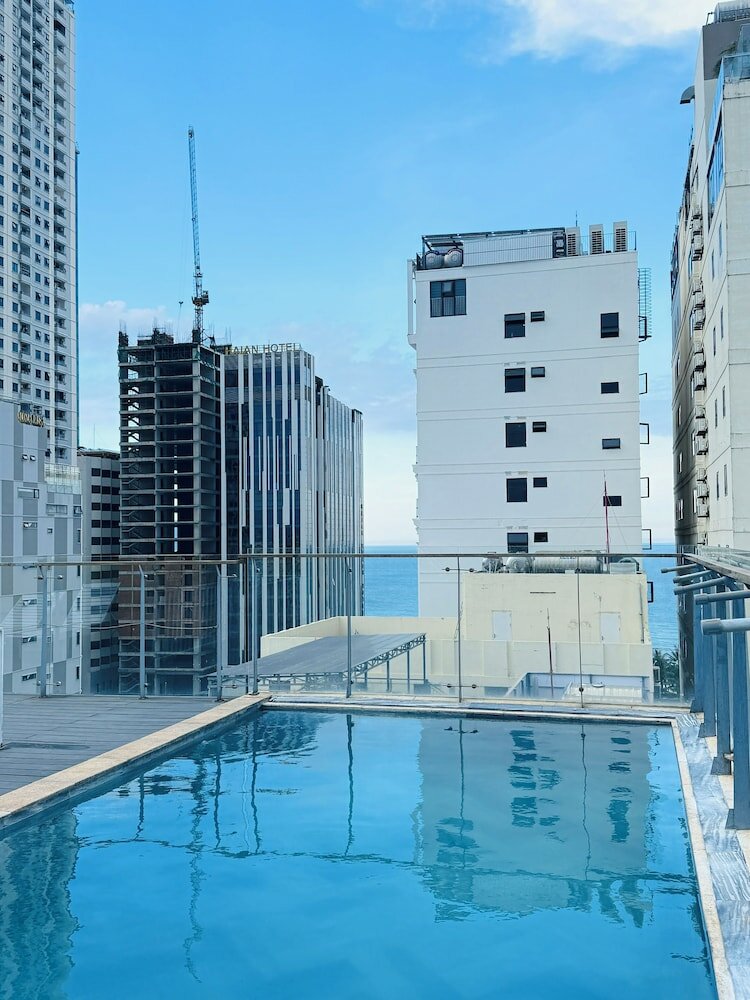 Фото Jolia Hotel and Apartment - My Khe Beach