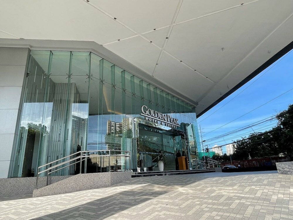 Фото The Golden Peak Hotel & Suites powered by Cocotel