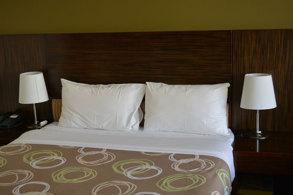 Фото Yti Garden Hotel