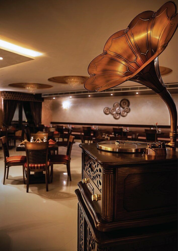 Фото Seven Roses Hotel