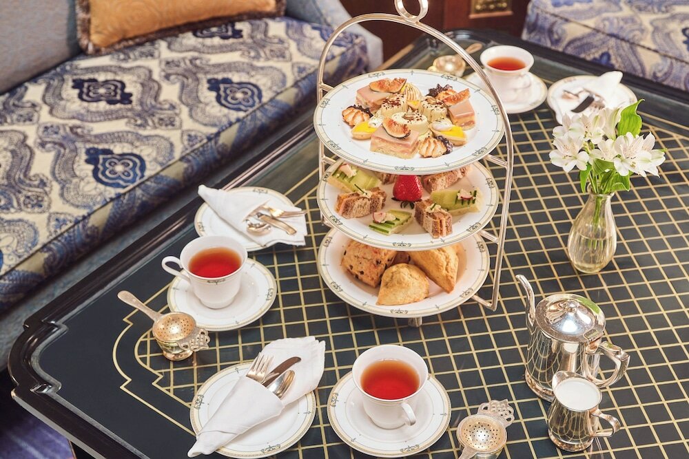 Фото Отель The Brown Palace Hotel and Spa