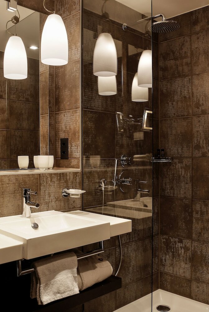 Фото Eastwest Hotel