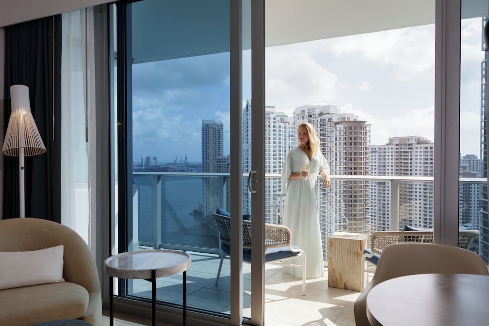 Фото Kimpton Epic Miami