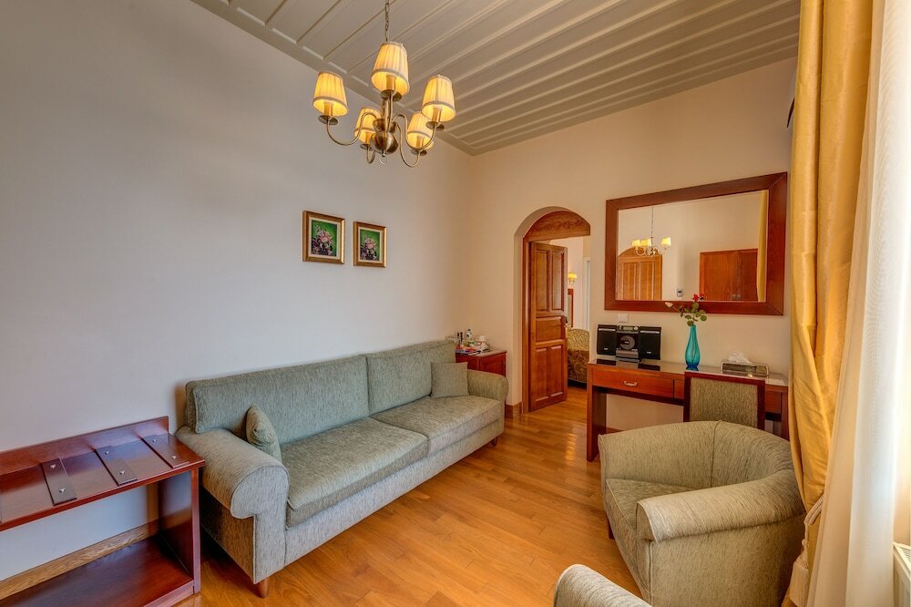 Фото Apollonion Palace Hotel