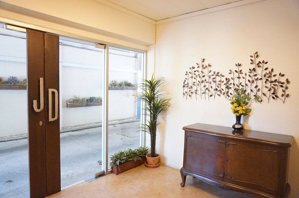 Фото Le Ranong Bistro Hotel