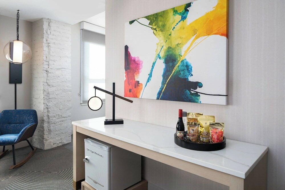 Фото Glass Light Hotel & Gallery, Autograph Collection