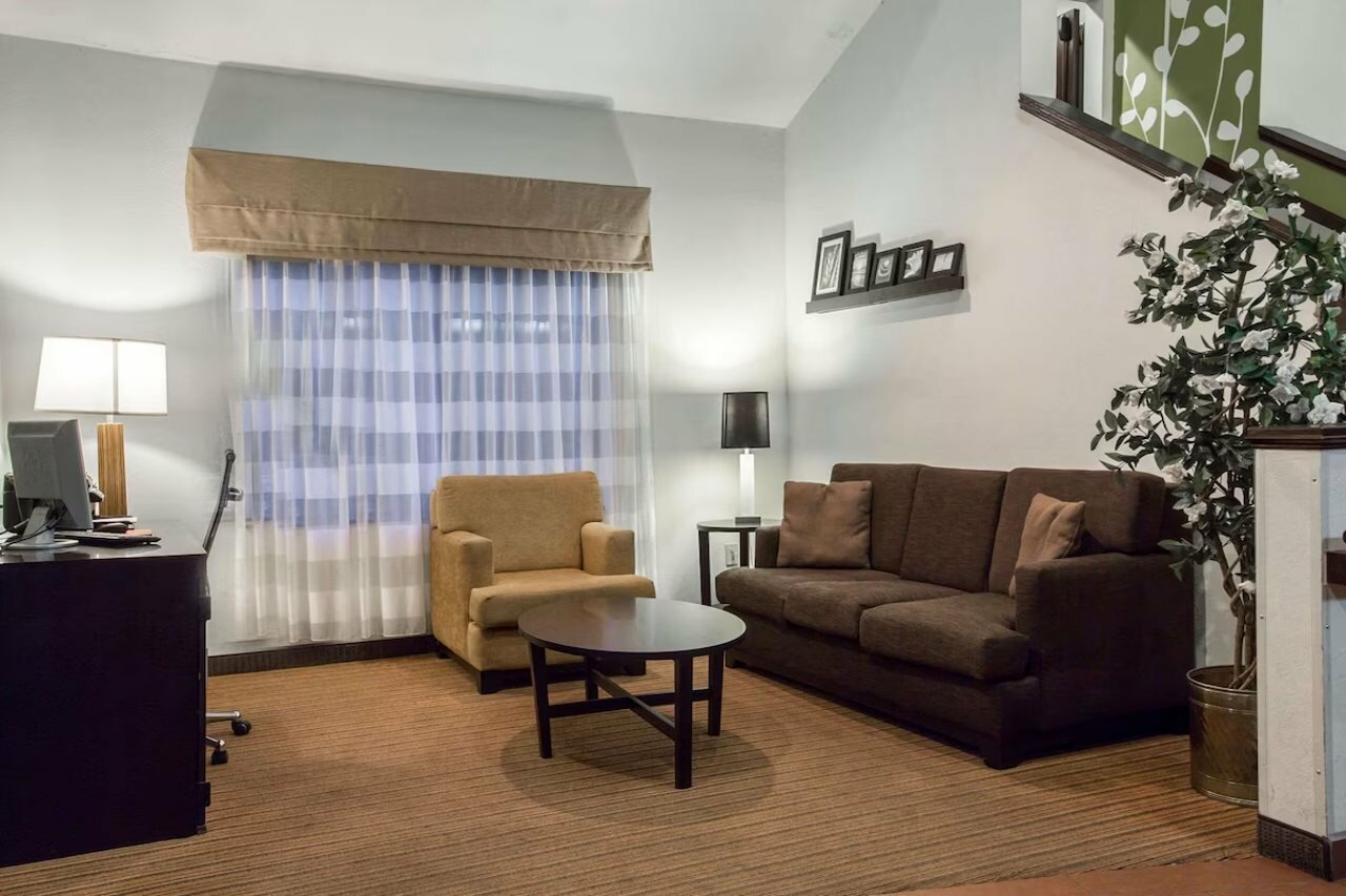 Фото Rodeway Inn At Six Flags