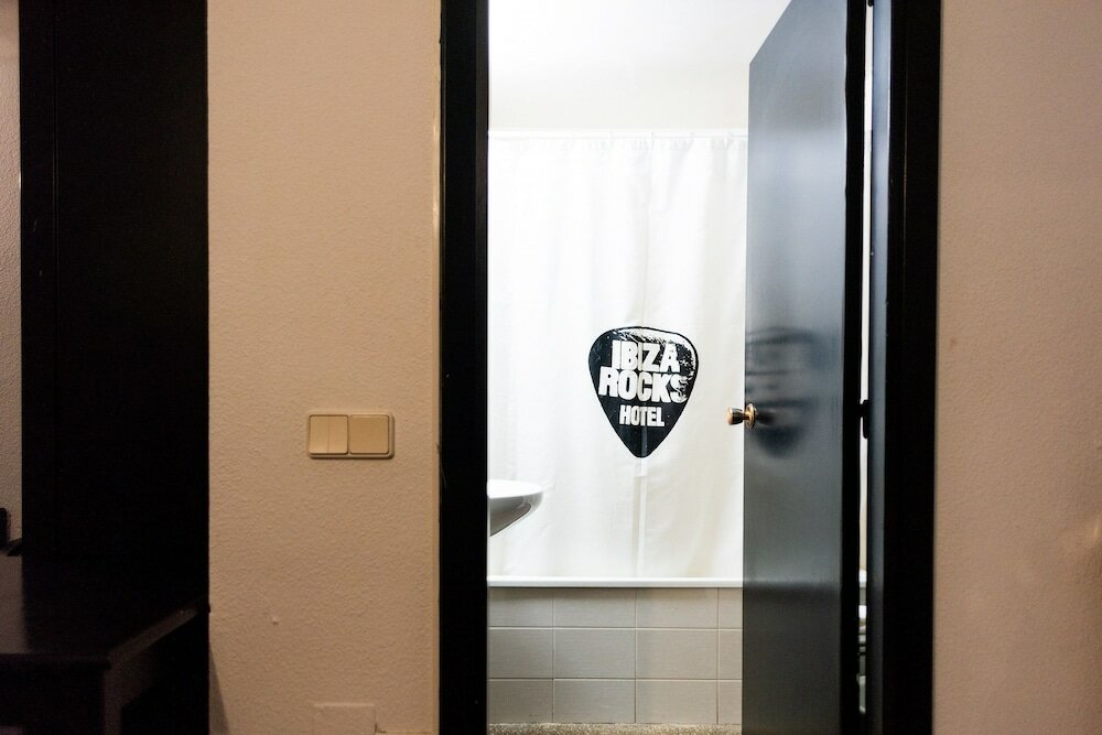 Фото Ibiza Rocks Hotel
