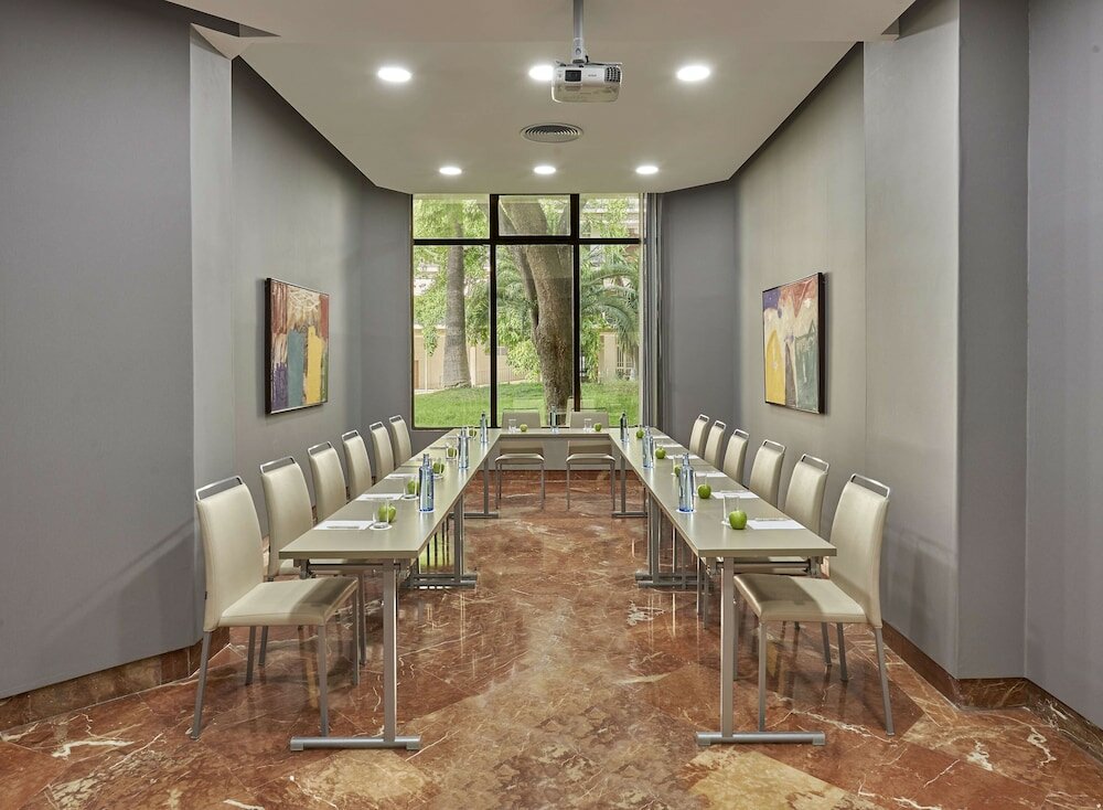 Фото Nh Avenida Jerez