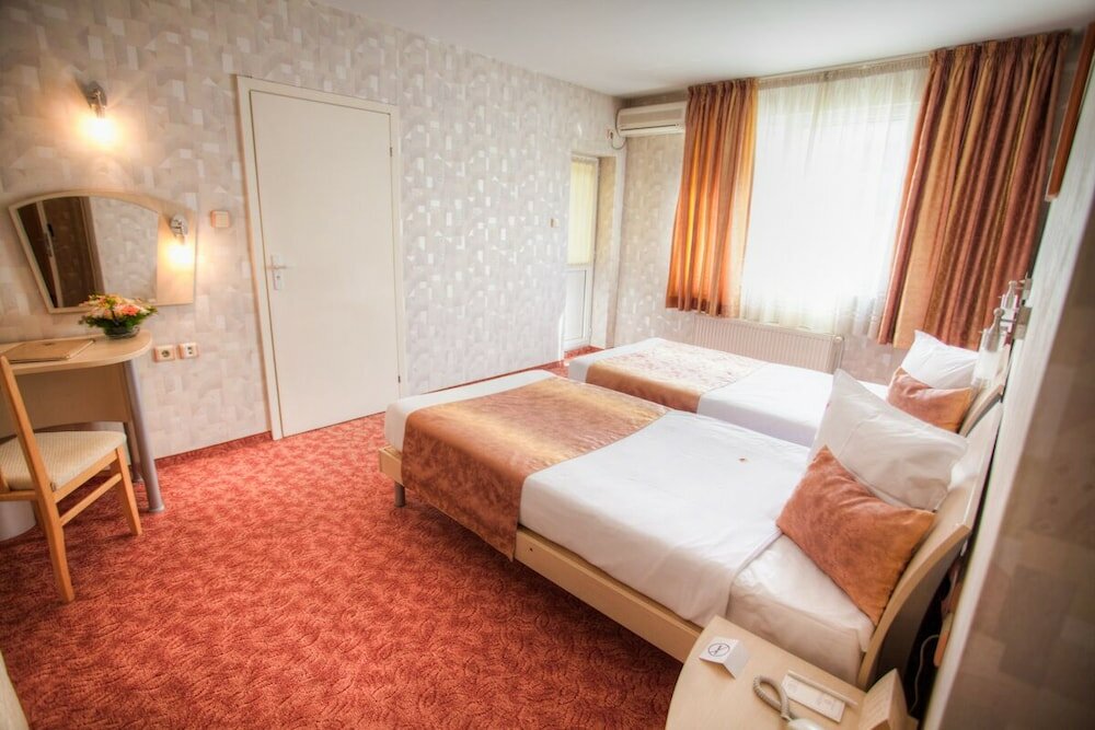 Фото Hotel Bistra & Galina