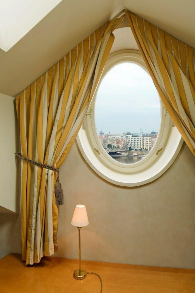 Фото Mamaison Hotel Riverside Prague