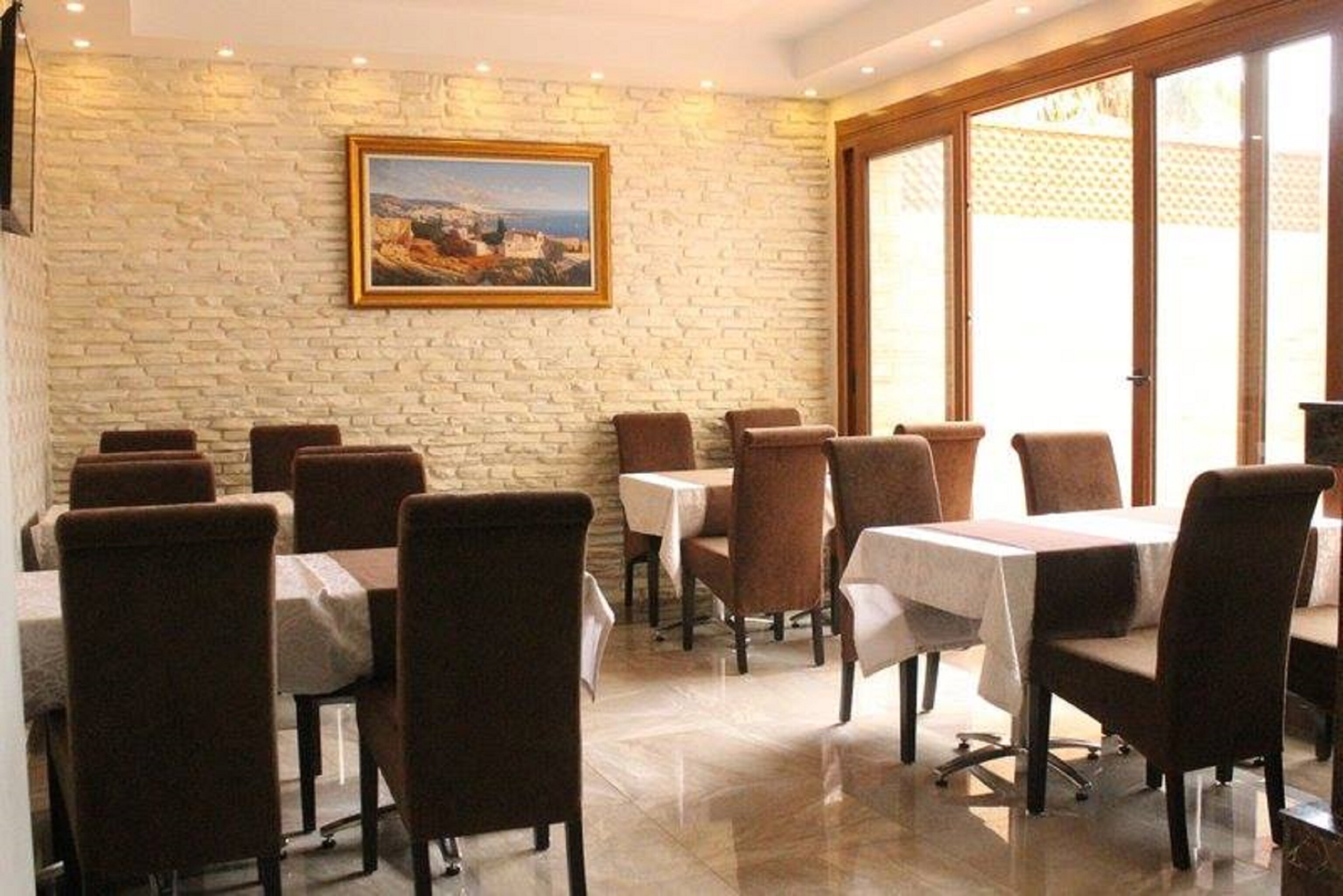 Фото Hôtel Saray