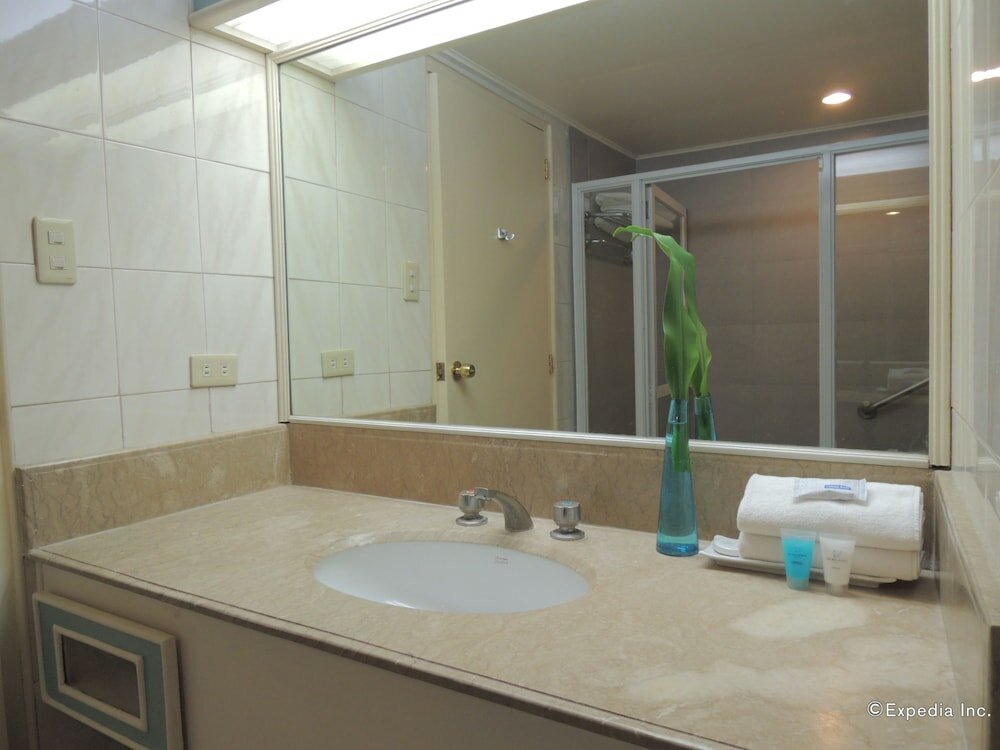 Фото The Bellavista Hotel