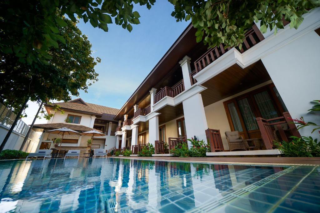 Фото Athena Hotel