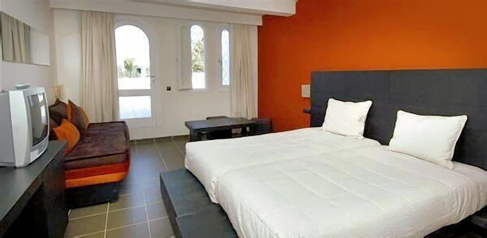 Фото Royal Decameron Tafoukt Beach Resort & SPA