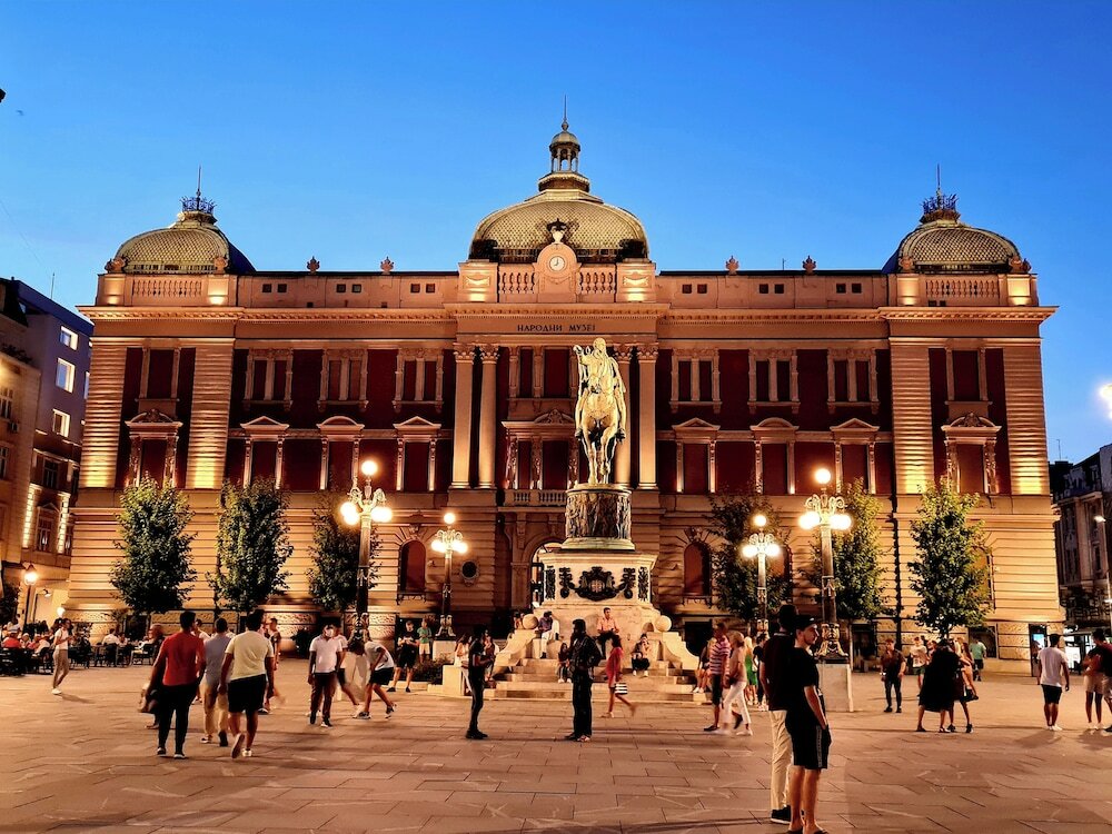 Фото отеля 1