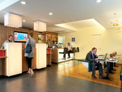 Внешний вид отеля Ibis Leuven Centrum в Лёвене, фото 3