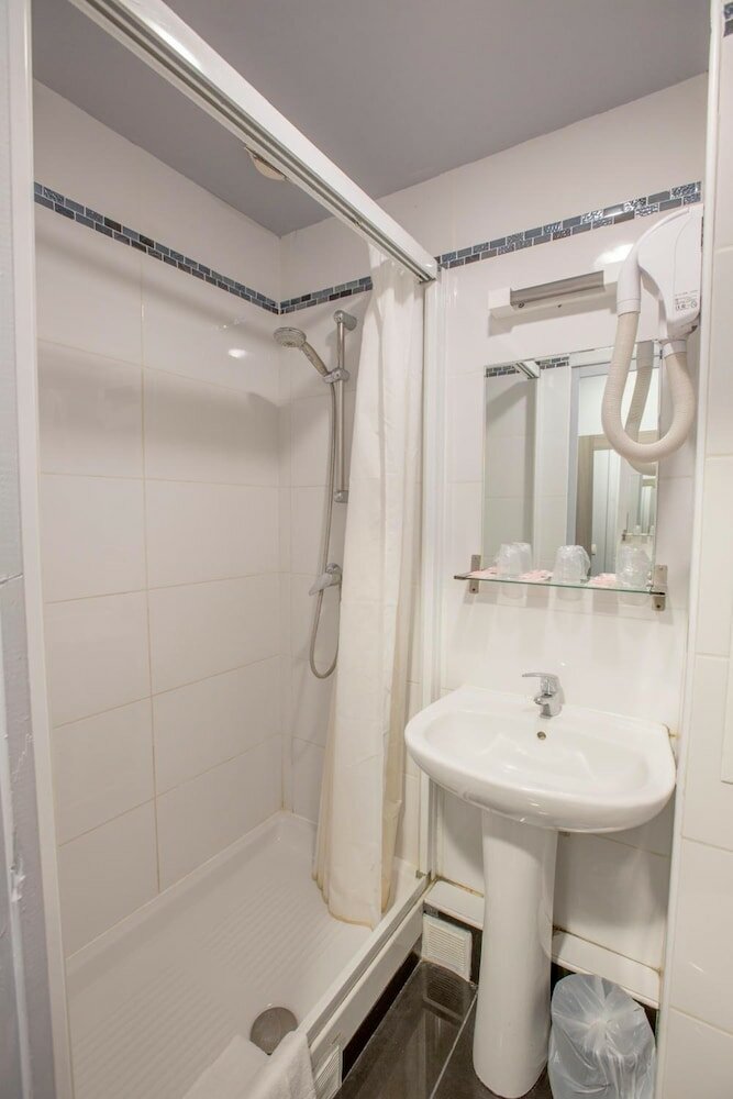 Фото Hipotel Paris Père Lachaise République