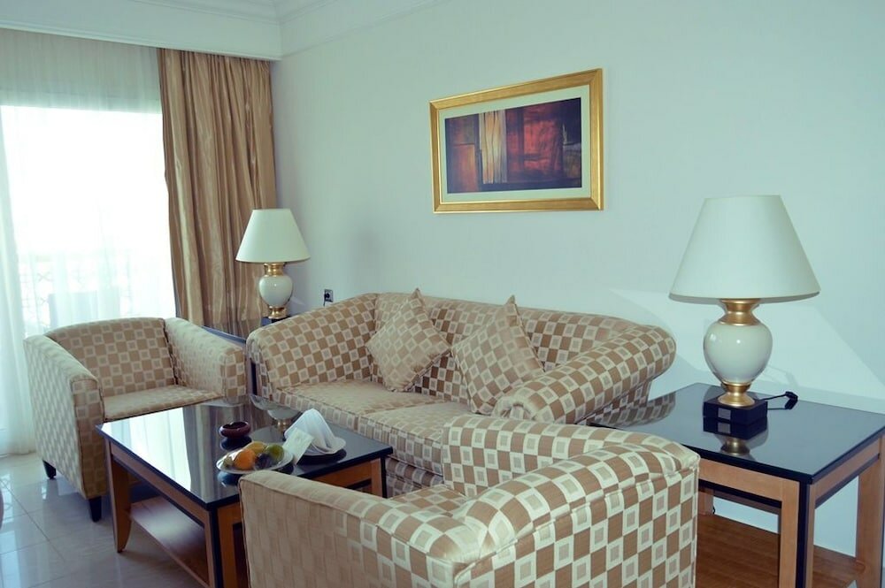 Фото Le Royal Holiday Resort