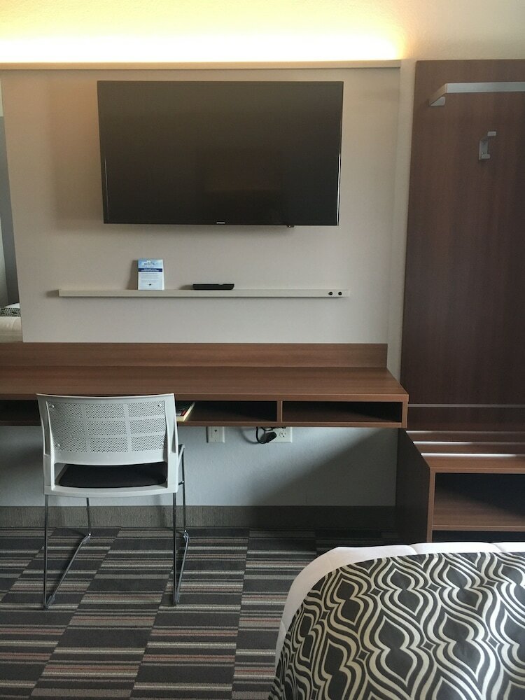 Фото Microtel Inn & Suites by Wyndham Niagara Falls