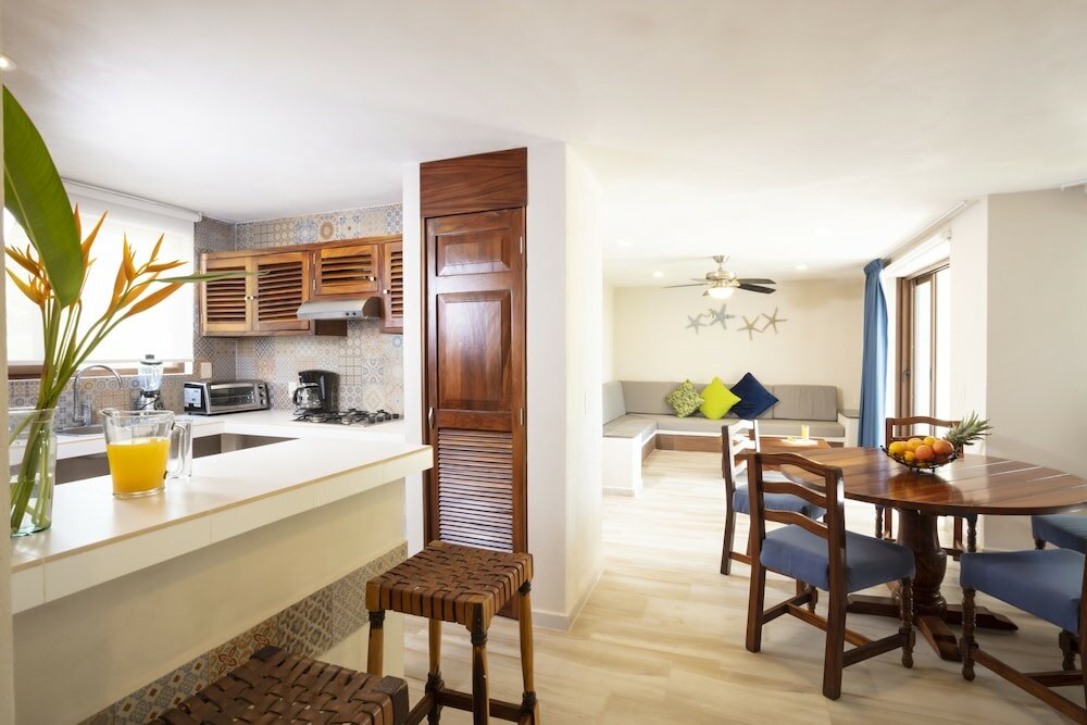Фото Vista Vallarta All Suites on the Beach