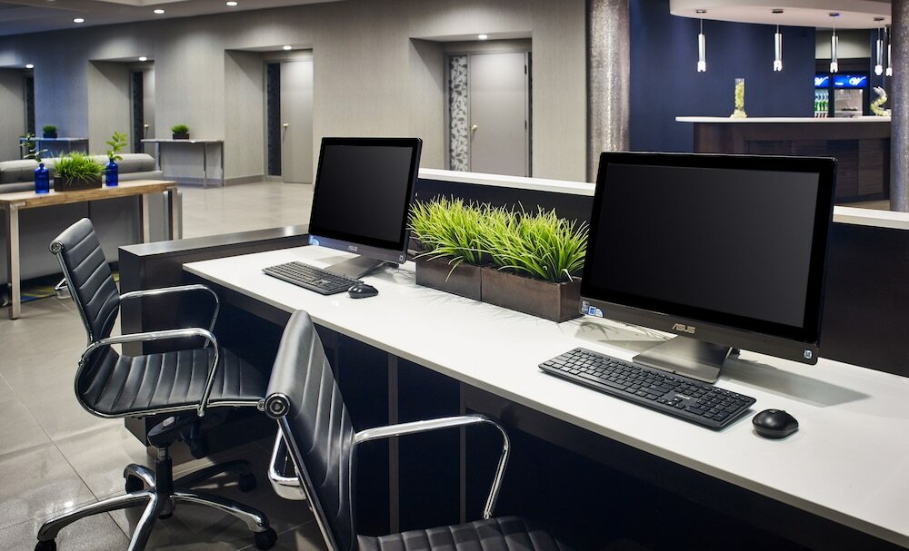 Фото Waterfront Hotel Downtown Burlington